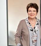 Portraitfoto Birgitt Höldke